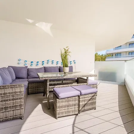 Pearl Grace Bay *