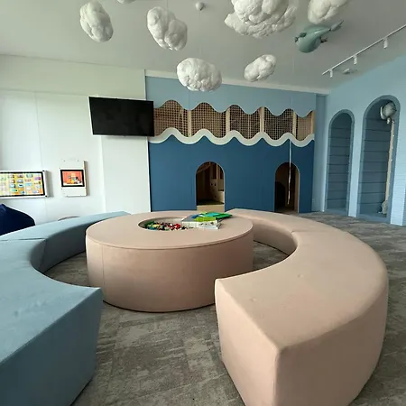 Pearl Grace Bay Apartment